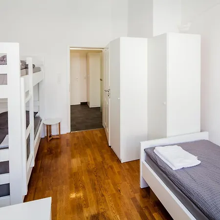 Secondhome Stuttgart - Very Near Historic Centre At Blumenstr 58 In - W2 Esslingen am Neckar