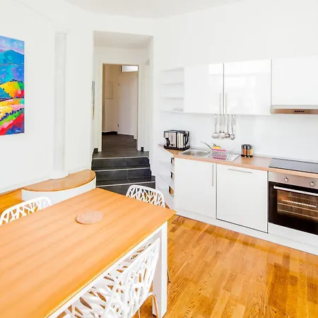 Secondhome Stuttgart - Very Near Historic Centre At Blumenstr 58 In - W2 * Esslingen am Neckar