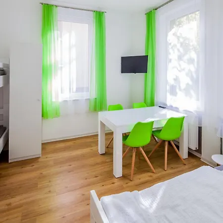 Secondhome Stuttgart - Very Near Historic Centre At Blumenstr 58 In - W2