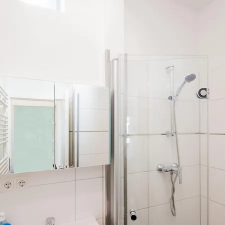 Secondhome Stuttgart - Very Near Historic Centre At Blumenstr 58 In - W2 Esslingen am Neckar