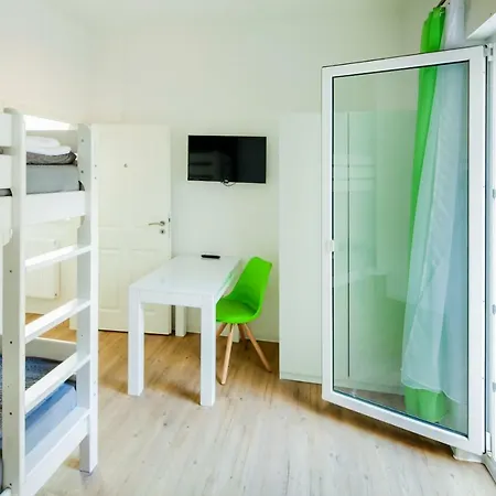 Secondhome Stuttgart - Very Near Historic Centre At Blumenstr 58 In - W2 埃斯林根